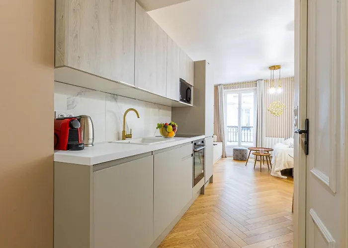Bluestay 159 - A 2 Paris