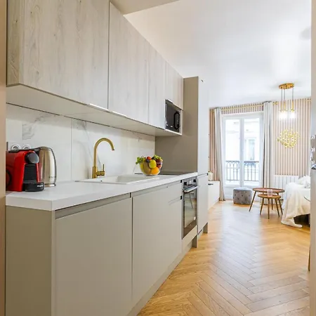 Bluestay 159 - A 2 Paris